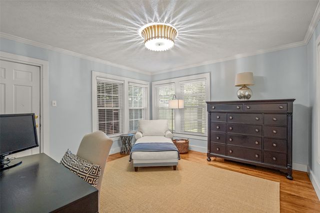 5329 Pershing Avenue, Fort Worth, TX 76107