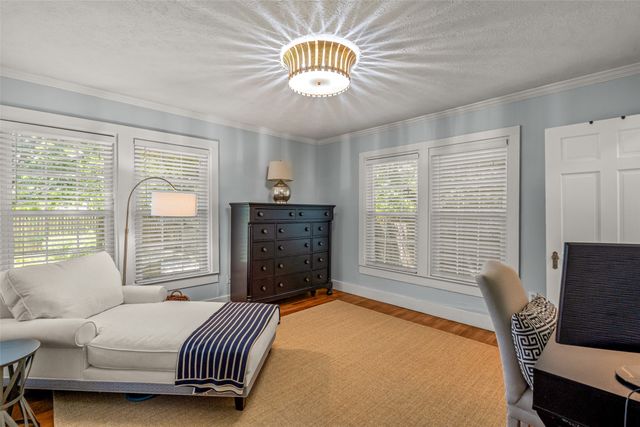 5329 Pershing Avenue, Fort Worth, TX 76107