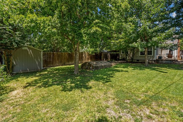 5329 Pershing Avenue, Fort Worth, TX 76107