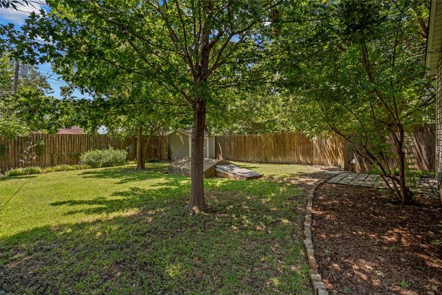 5329 Pershing Avenue, Fort Worth, TX 76107