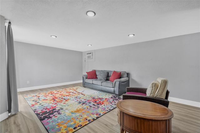 6890 80TH AVENUE N, Pinellas Park, FL 33781