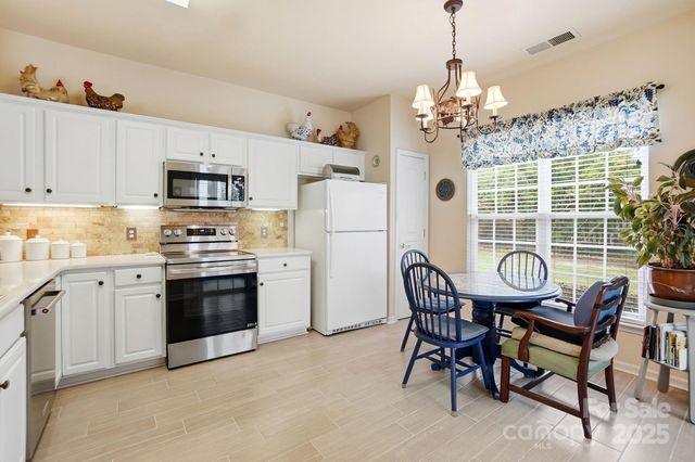 8045 Marie Roget Way, Charlotte, NC 28277