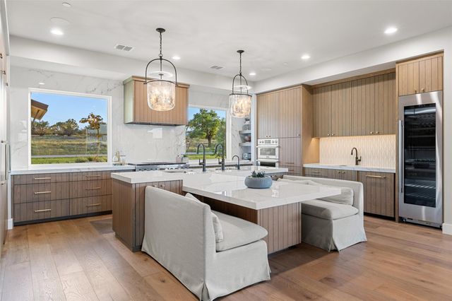 6404 Madrone Tree LN, Austin, TX 78738