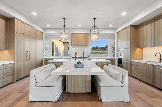 6404 Madrone Tree LN, Austin, TX 78738