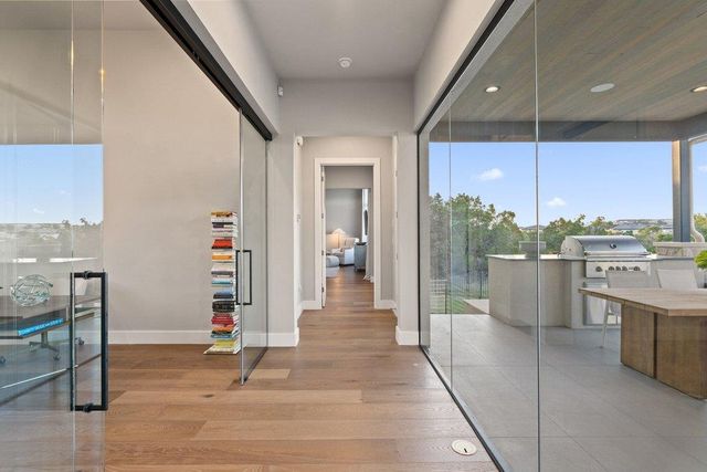 6404 Madrone Tree LN, Austin, TX 78738