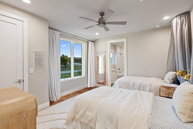 6404 Madrone Tree LN, Austin, TX 78738