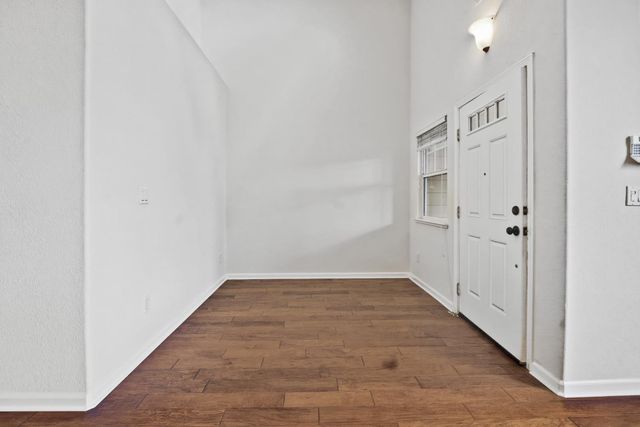 1219 Q St, Sacramento, CA 95811