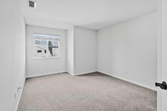 1219 Q St, Sacramento, CA 95811