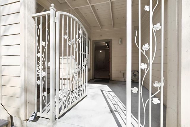 1219 Q St, Sacramento, CA 95811