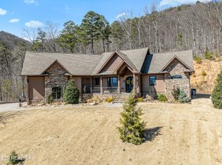 2830 Brook View Tr, Sevierville, TN 37862
