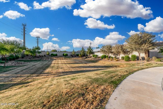2052 E SCORPIO Place, Chandler, AZ 85249
