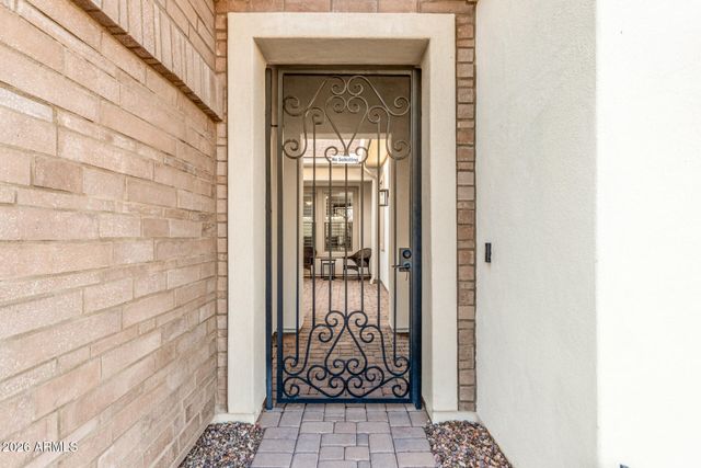 2052 E SCORPIO Place, Chandler, AZ 85249