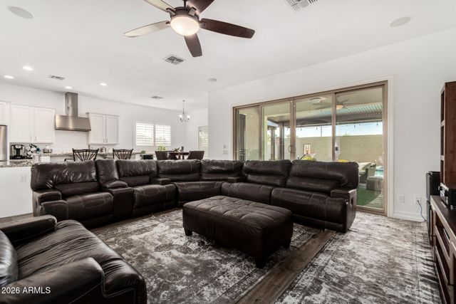 2052 E SCORPIO Place, Chandler, AZ 85249