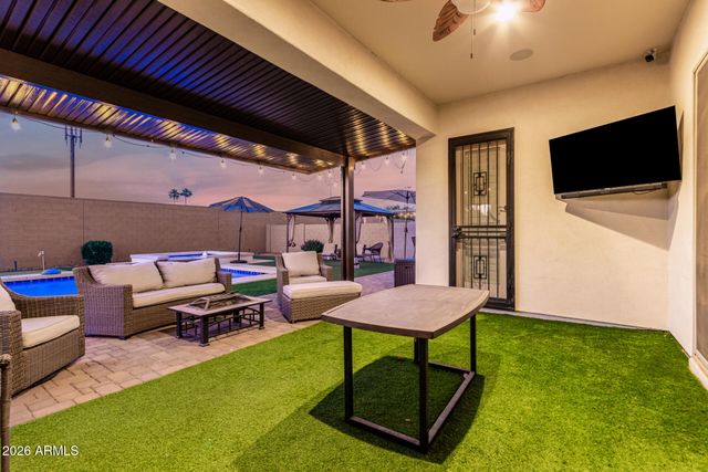 2052 E SCORPIO Place, Chandler, AZ 85249
