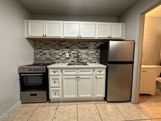 1040 E FAIRMOUNT Avenue 3, Phoenix, AZ 85014