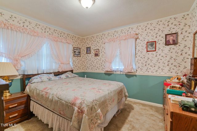 390 Main Street, Mosheim, TN 37818