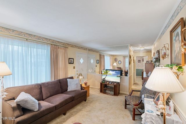 390 Main Street, Mosheim, TN 37818