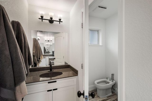 821 Bonita Dr, El Dorado Hills, CA 95762