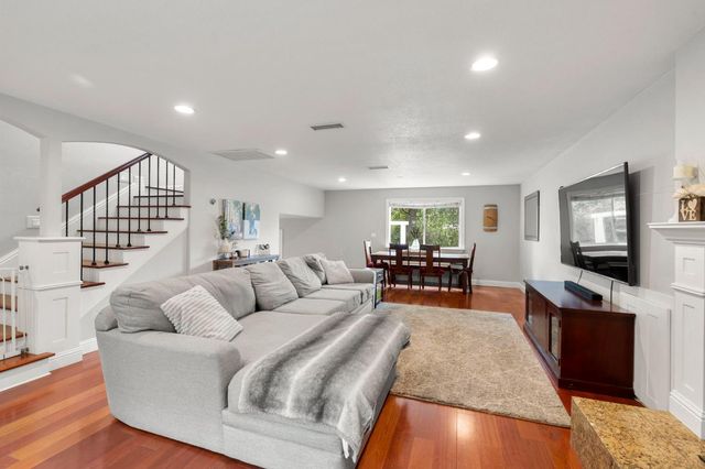 821 Bonita Dr, El Dorado Hills, CA 95762