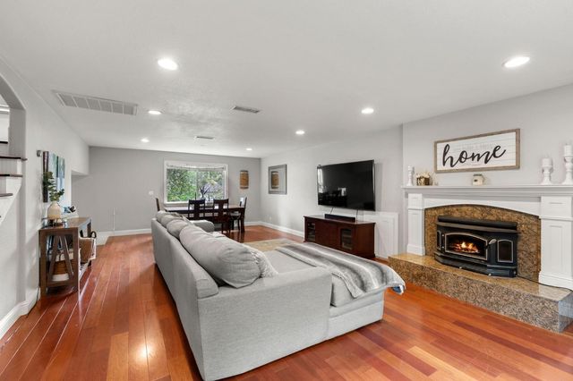 821 Bonita Dr, El Dorado Hills, CA 95762