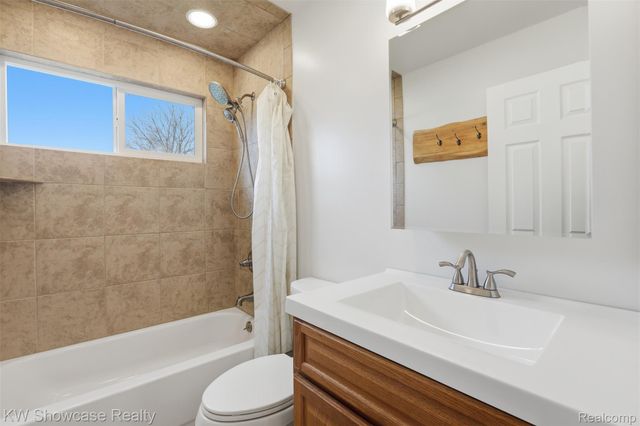 2171 Chestnut Street, Ferndale, MI 48220