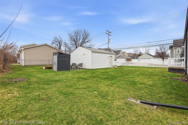 2171 Chestnut Street, Ferndale, MI 48220