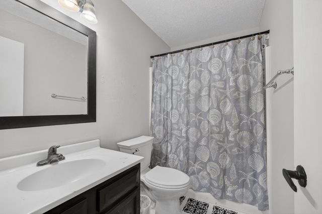 130 SE Peachtree Drive, Waukee, IA 50263