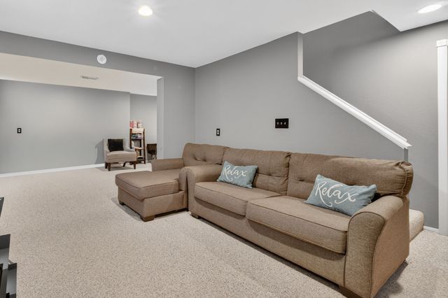 130 SE Peachtree Drive, Waukee, IA 50263