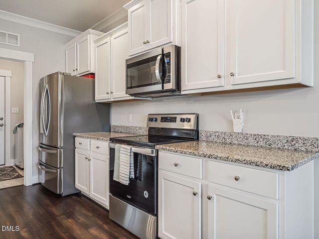 78 Lassiter Hills Drive, Four Oaks, NC 27524