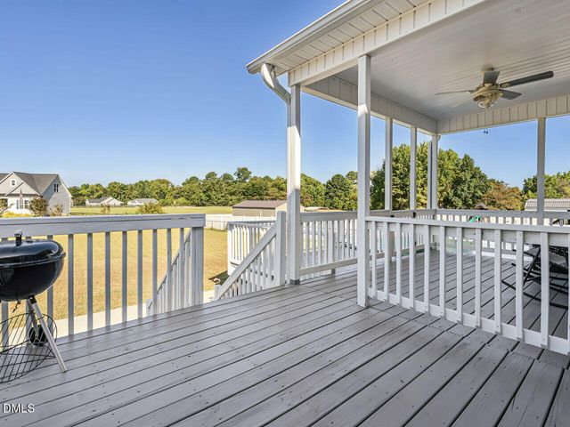 78 Lassiter Hills Drive, Four Oaks, NC 27524