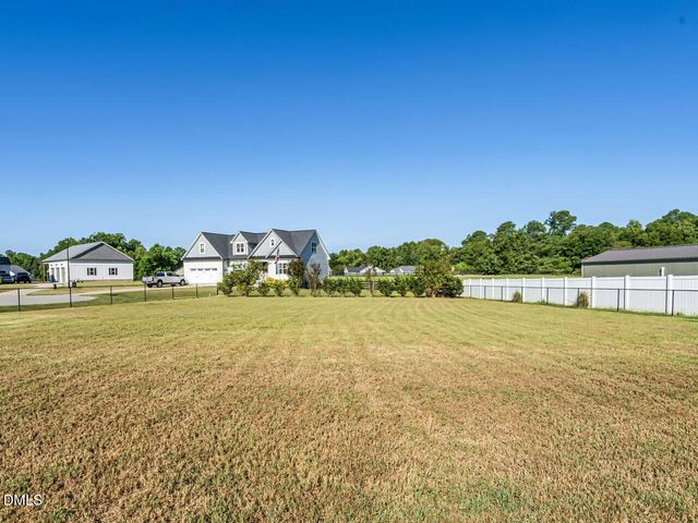78 Lassiter Hills Drive, Four Oaks, NC 27524
