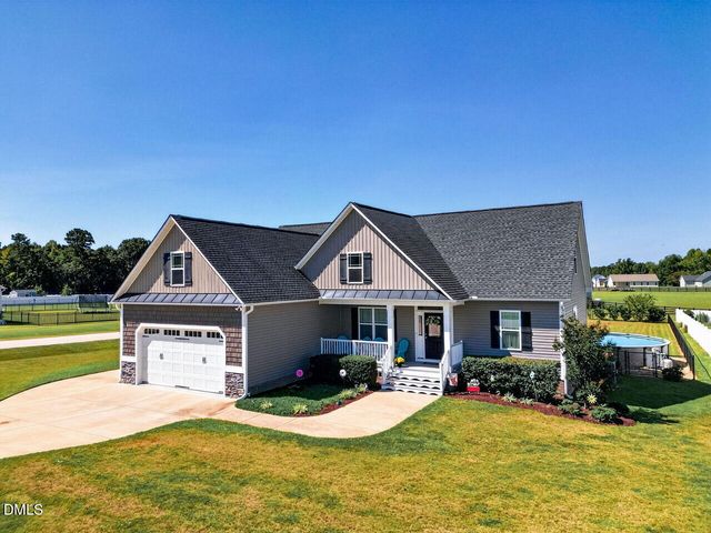 78 Lassiter Hills Drive, Four Oaks, NC 27524