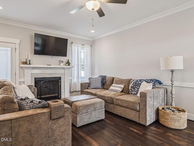 78 Lassiter Hills Drive, Four Oaks, NC 27524