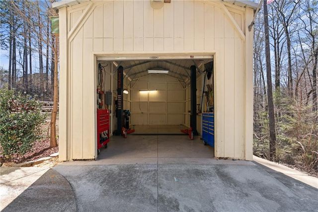 3850 Pilgrim Mill Road, Cumming, GA 30041