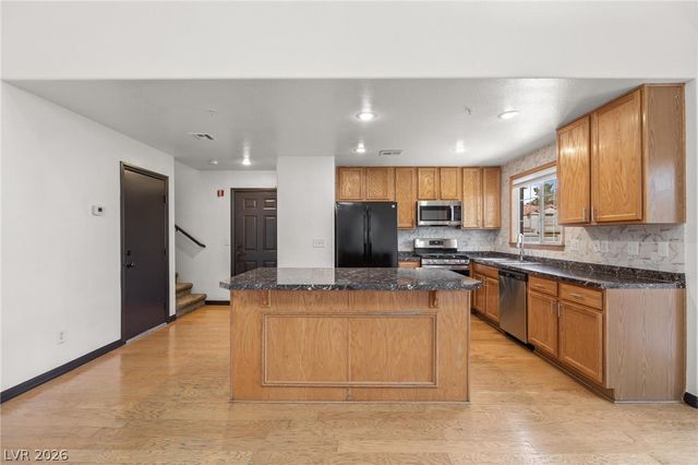 3023 Ocean City Court, North Las Vegas, NV 89031