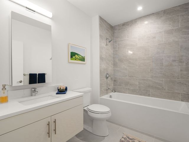 1151 Walnut 201, Newton, MA 02461