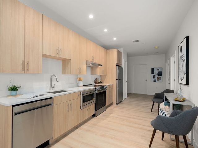 1151 Walnut 201, Newton, MA 02461