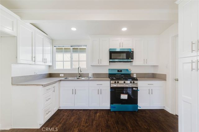 7945 Woodman Avenue, Panorama City, CA 91402