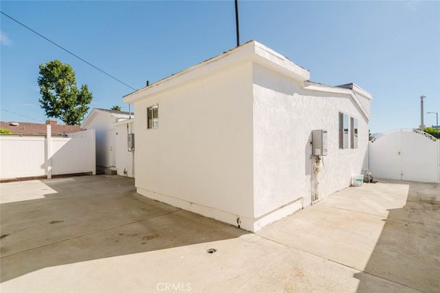 7945 Woodman Avenue, Panorama City, CA 91402