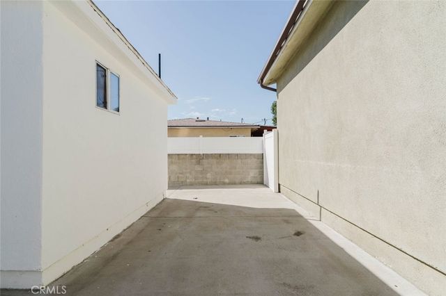 7945 Woodman Avenue, Panorama City, CA 91402