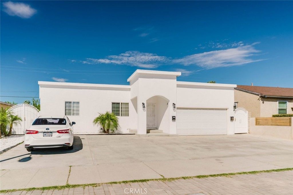 7945 Woodman Avenue, Panorama City, CA 91402