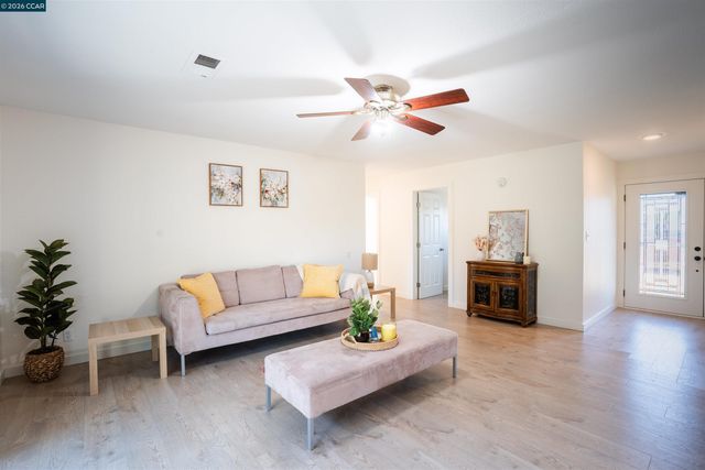 141 Carol Ln, Oakley, CA 94561