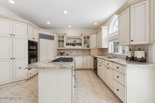 2 Slopebrook Lane, Colts Neck, NJ 07722