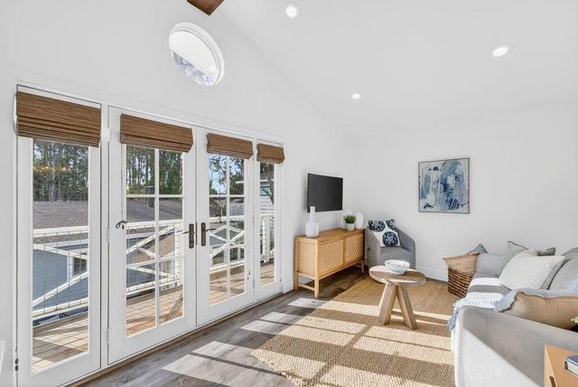 318 Park Avenue, Capitola, CA 95010