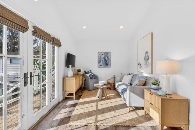 318 Park Avenue, Capitola, CA 95010