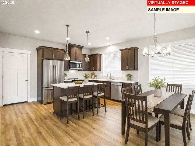 2343 E OTTER Loop 28, La Center, WA 98629