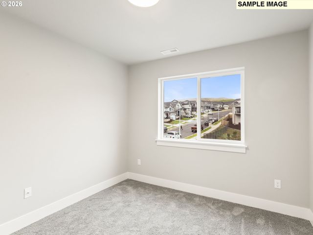 2343 E OTTER Loop 28, La Center, WA 98629