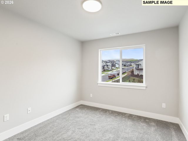 2343 E OTTER Loop 28, La Center, WA 98629