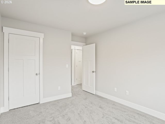 2343 E OTTER Loop 28, La Center, WA 98629