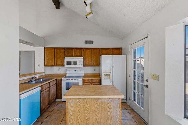 2206 W BEAUBIEN Drive, Phoenix, AZ 85027